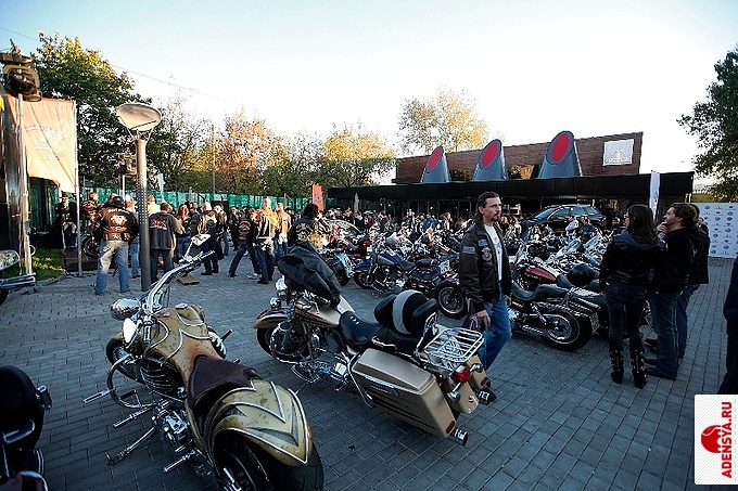 Закрытие Мотосезона-2010 в клубе Custom Bar