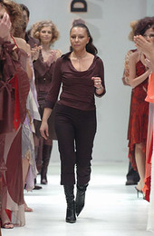 Женская Юлия Далакян Показ на Russian Fashion Week Осень-Зима 2005/06