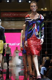 Женская и Женская Показ Emanuel Ungaro  Весна-Лето 2006