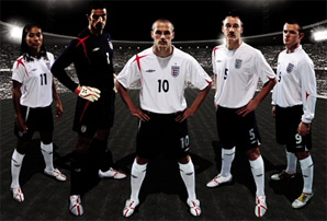 Игроки Манчестер Юнайтед в форме Umbro Игроки Манчестер Юнайтед в форме Umbro