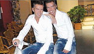 Показ коллекции осень-зима 2009 марки «Dsquared2» на новой модной улице 